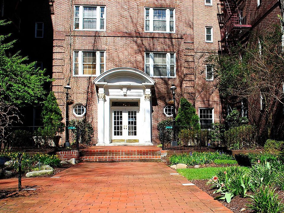 1st image of 117 1st Park Unit B1b