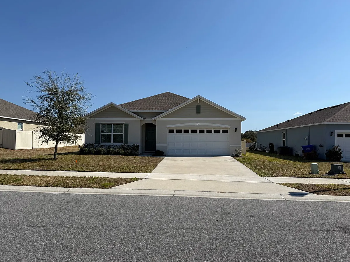Building Photo - 1792 Henin Cir