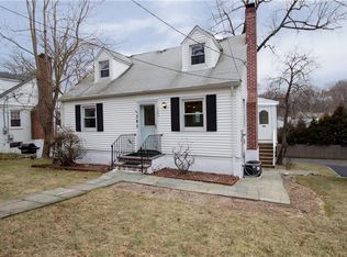 1393 Weaver St, Scarsdale, NY 10583