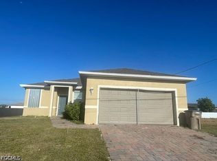211 NW 28th St, Cape Coral, FL 33993