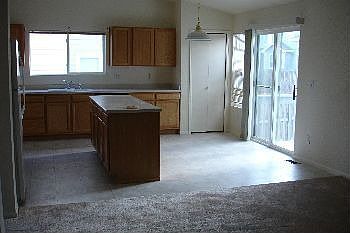 2nd image of 9917 Vine St