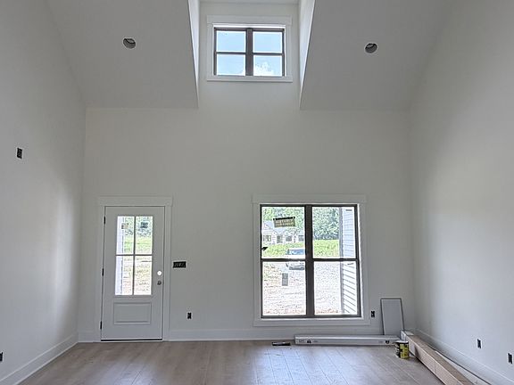 4th image of 1301 Vickie Ln Lot 32