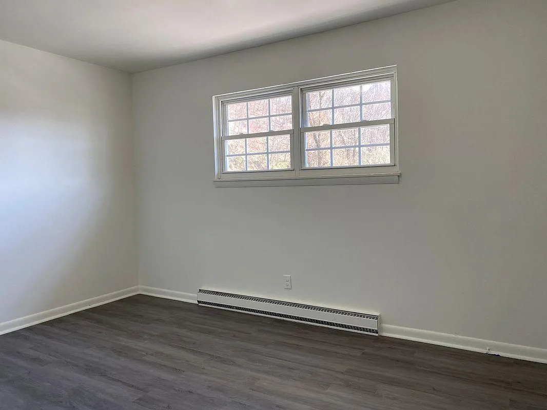 2 bed, 864 sqft, $830 — Photo 4