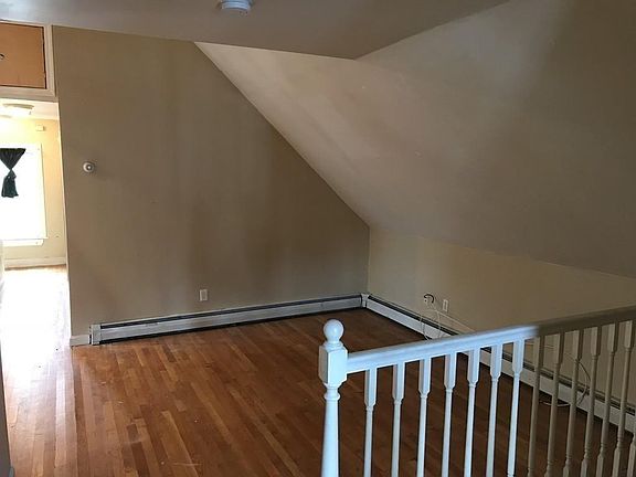 5th image of 54 Bellevue Ave