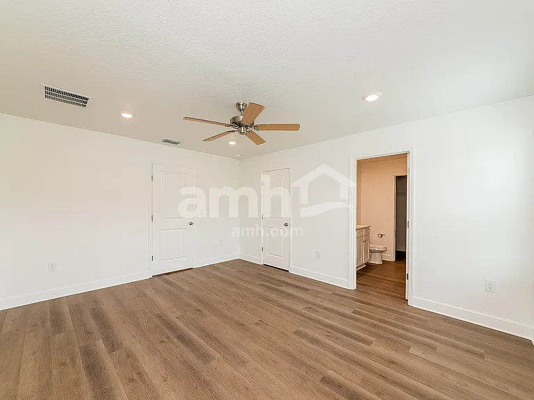 3320 Muscatine Ave — Photo 12