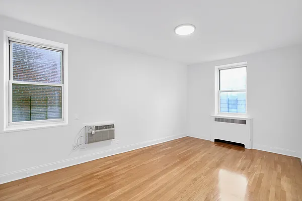 Rented by Oxford Property Group | media 18