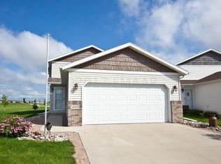 4857 50th Ave S, Fargo, ND 58104
