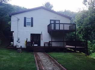 67 Yellow Hill Ln, Elkhorn City, KY 41522
