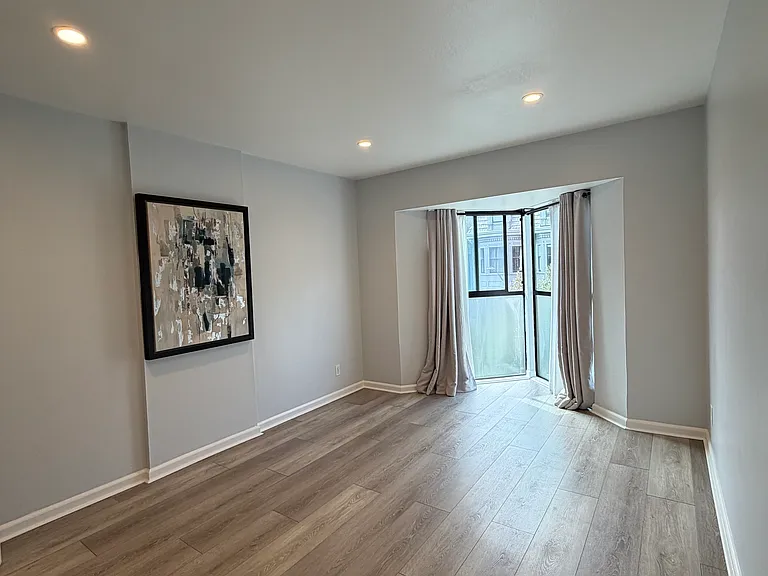 1817 California St #208 — Photo 16