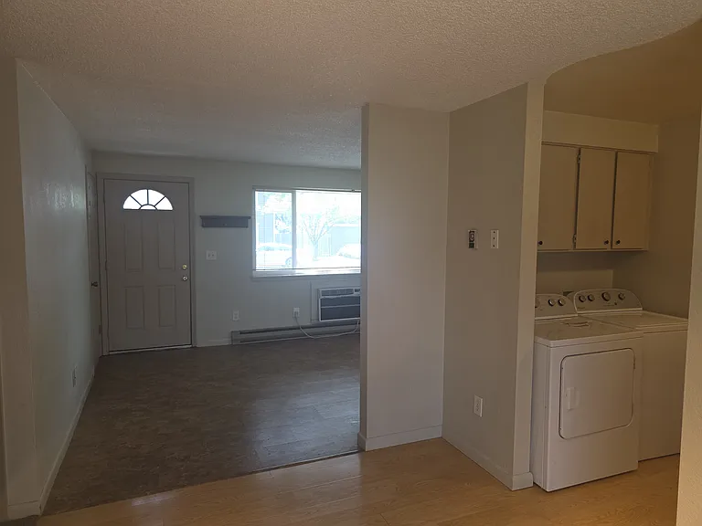 1657 S Robert St — Photo 5
