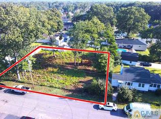 77 Elm St, Spotswood, NJ