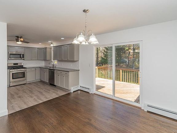 5th image of 338 Lake Vue Dr