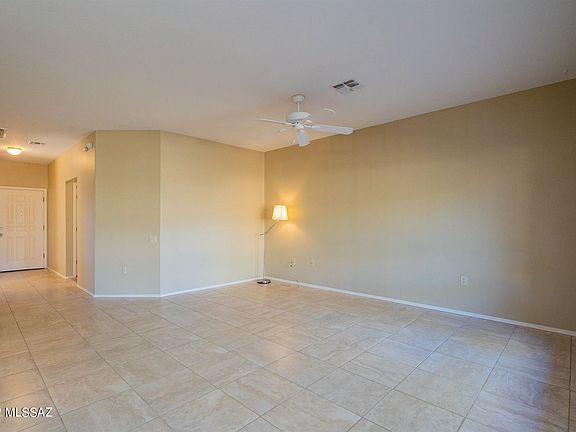 5th image of 273 N Royal Bell Dr