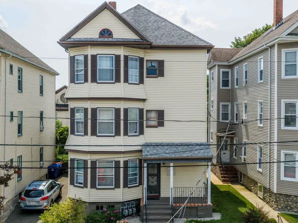 198 Eugenia St, New Bedford, MA 02745