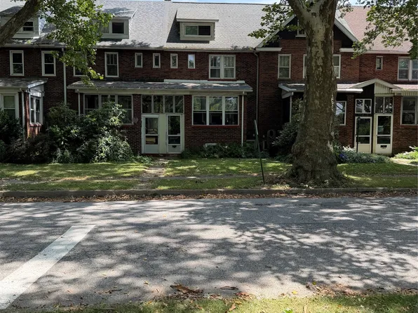 1061 Newton Ave, Erie, PA 16511