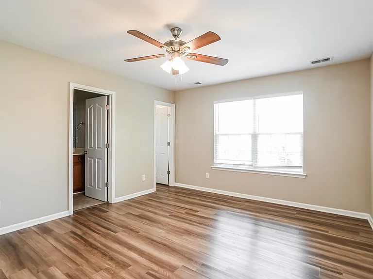 311 Hunslet Cir — Photo 14