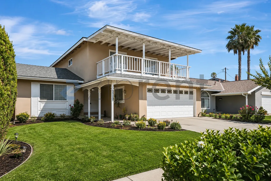 4 bed, 2.5 bath, 2150 sqft, $5,500 — Photo 1