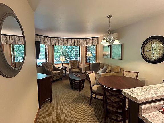 5th image of 4908 N Landmark Cir #1228