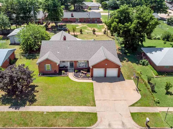 1424 N Skyline St, Stillwater, OK 74075