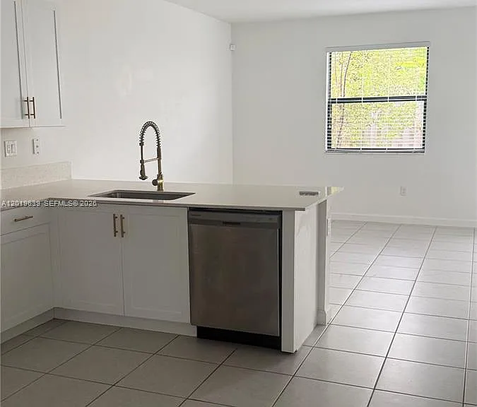 11945 SW 245th Ter — Photo 3