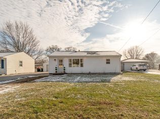 1451 Huntington Rd, Waterloo, IA 50701