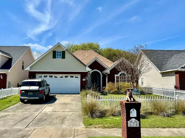 134 Princeton Dr, Dothan, AL 36301