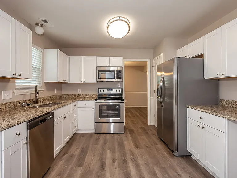 2401 Katherine Kiker Rd — Photo 9