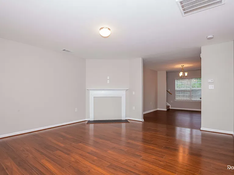 3318 Victoria Brook Ln — Photo 5