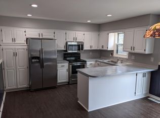 12513 S Blackfoot Dr, Olathe, KS 66062