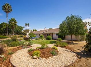 913 River Oaks Ln, Fallbrook, CA 92028