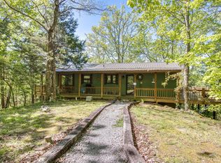 357 Mountain View Dr, Smithville, TN 37166
