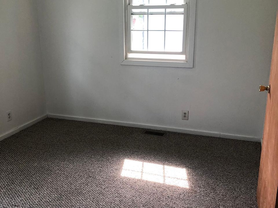 2nd image of 116 Rick Dr