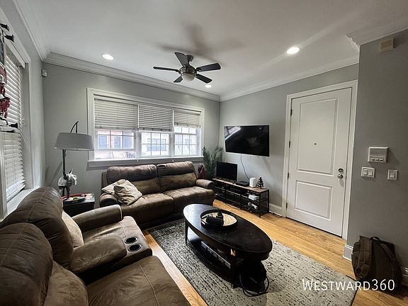 5th image of 3718 N Wilton Ave APT 1