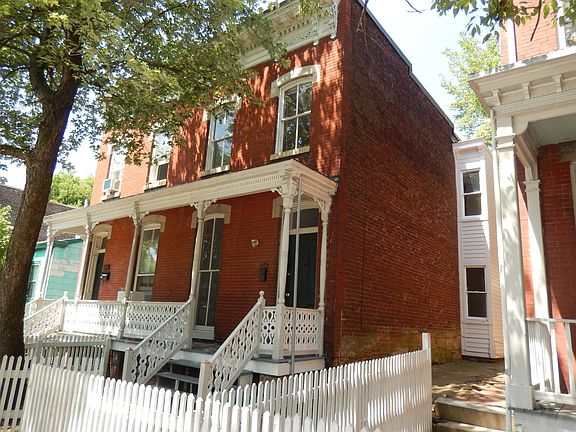 2nd image of 106 S Pine St