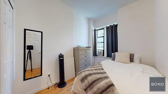 Rented by Bond New York | media 21