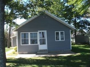 W6304 Gumaer Rd, Shawano, WI 54166