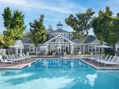 Nantucket Apartments