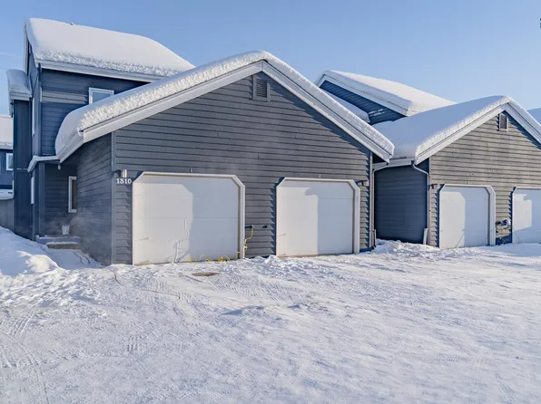 1310 29th Ave APT 2, Fairbanks, AK 99701