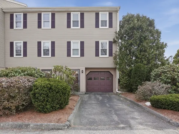 67 Providence Rd APT 1, Grafton, MA 01519
