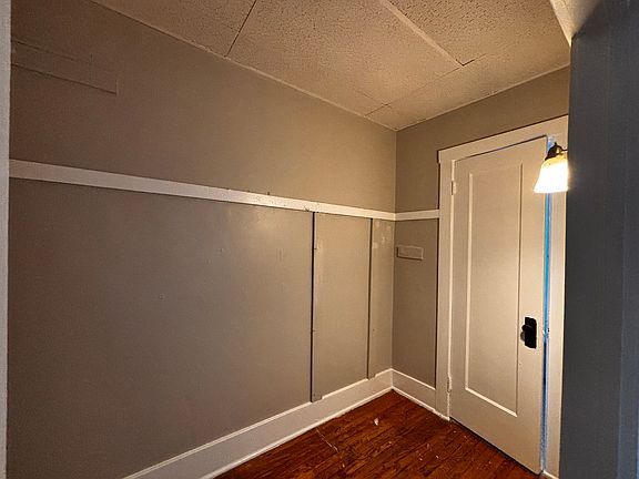 3rd image of 25 Broezel St APT 202