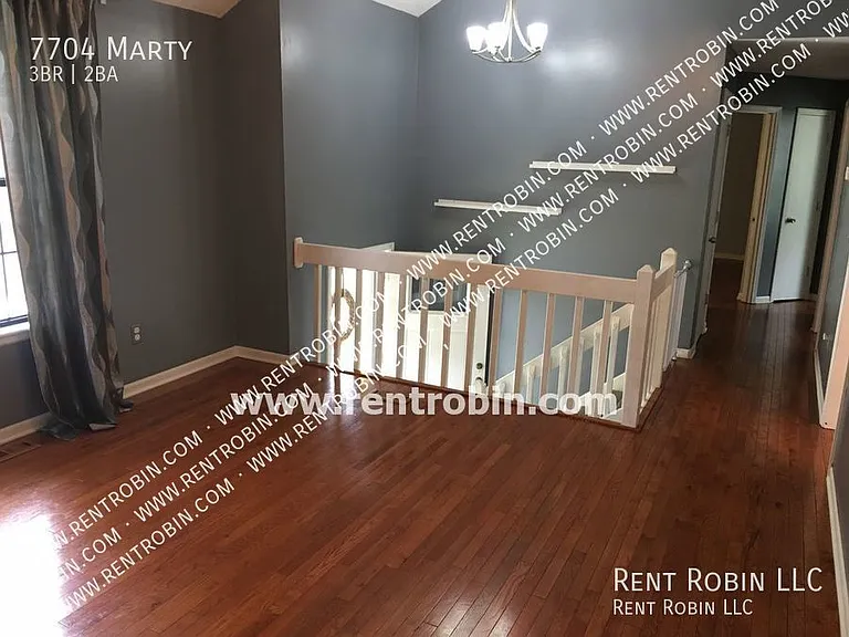 7704 Marty St — Photo 5