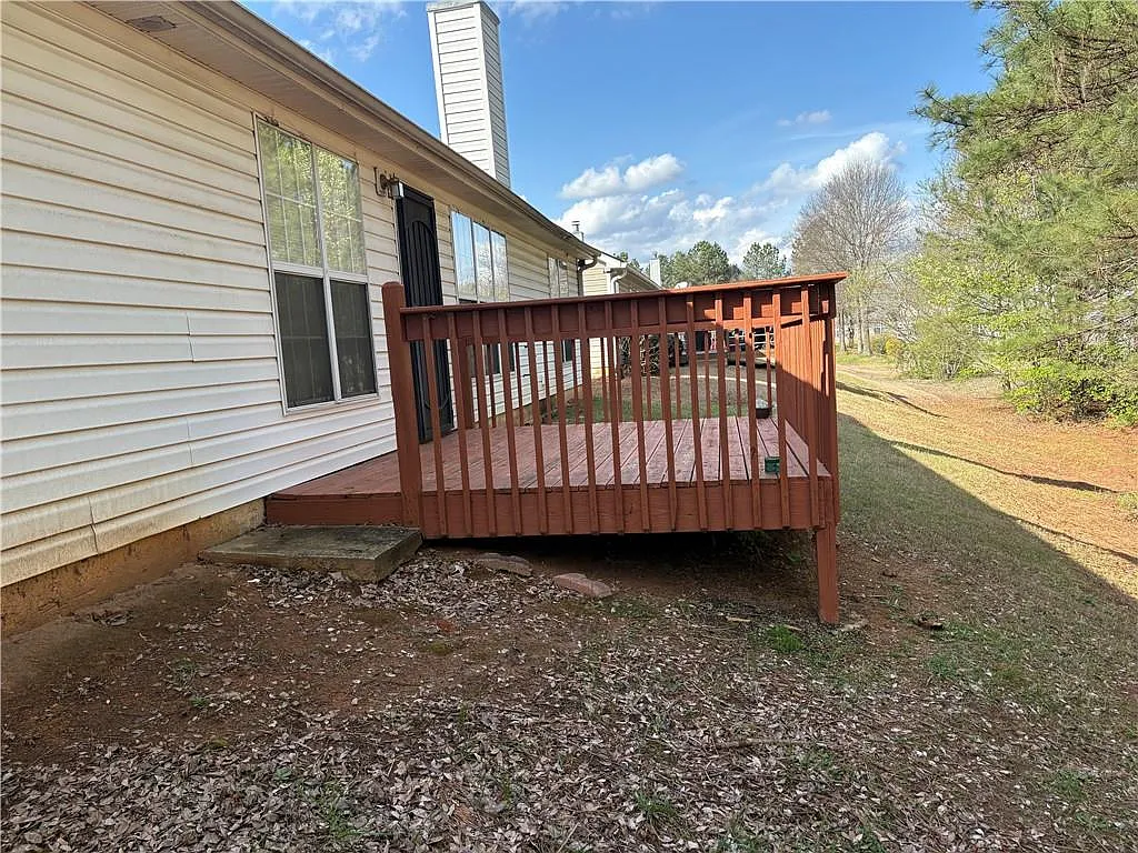 Building Photo - 5975 Hillvale Trl