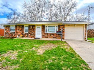 2015 Pennsylvania Dr, Xenia, OH 45385
