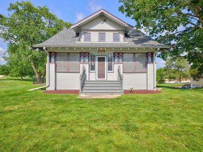 206 S Hackett Rd, Waterloo, IA, 50701
