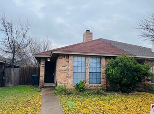2423 Sherry St, Arlington, TX 76014