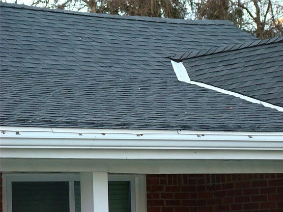 3rd image of 131 Stowe Dr