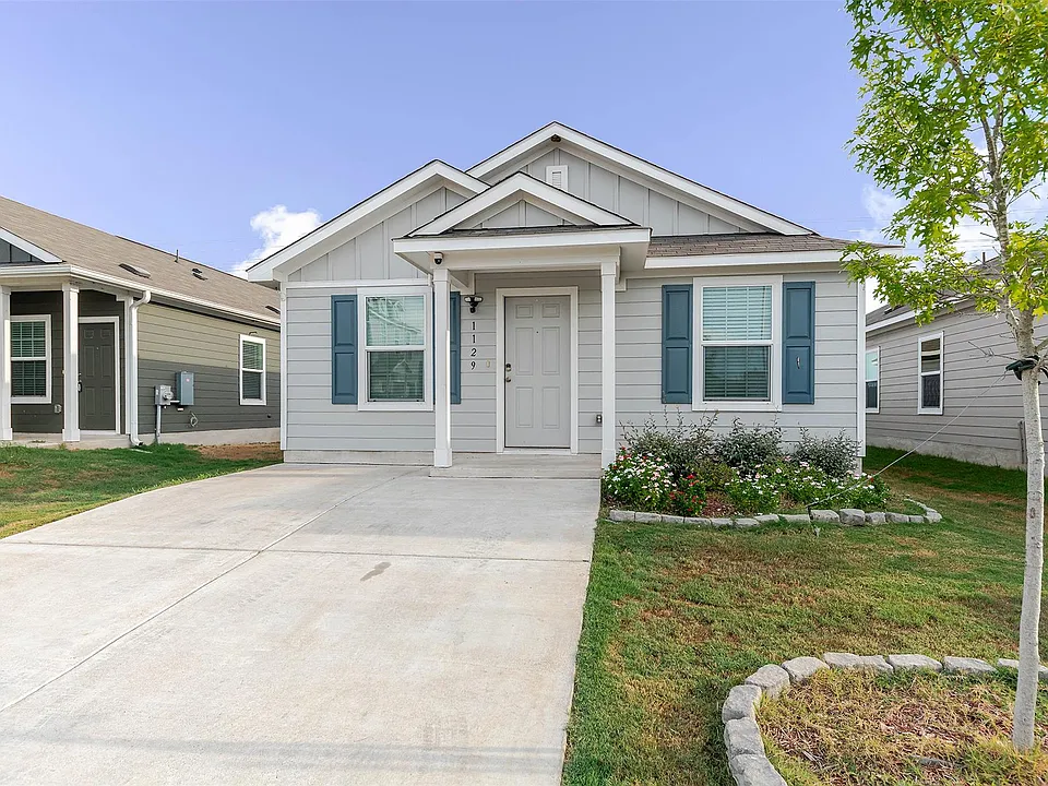 1129 Catfish Ln