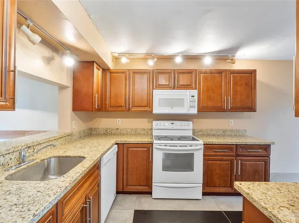 2157 NW 37th #2157, Coconut Creek, FL 33066