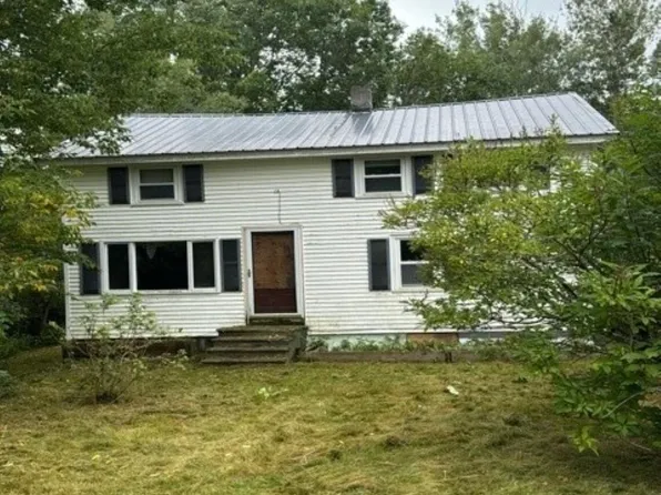 67 High Street, Milo, ME 04463