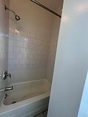 Rented by City Connections Realty | media 16